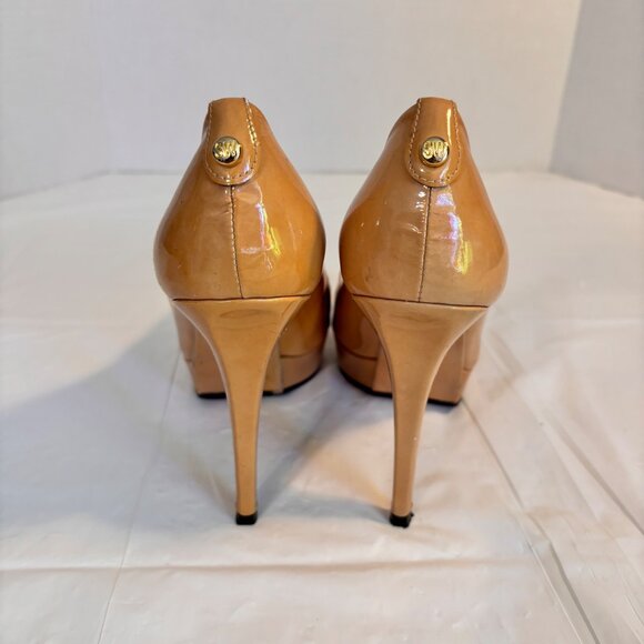 Stuart Weitzman Beige Patent Leather Platform Peep Toe Pumps 4.5" Heel Size 8.5M - Picture 3 of 13